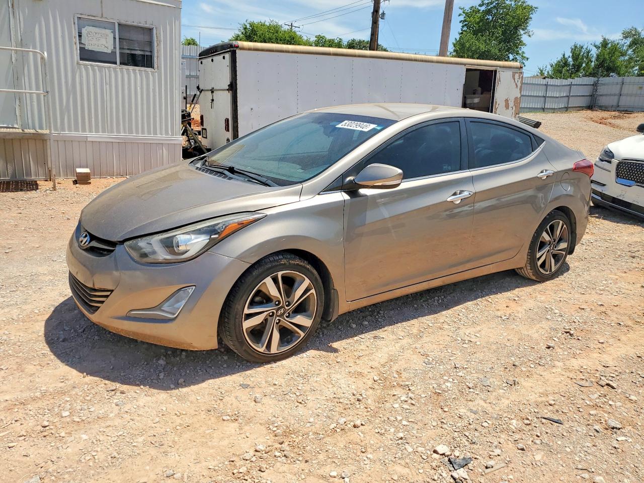 Salvage Hyundai ELANTRA Image