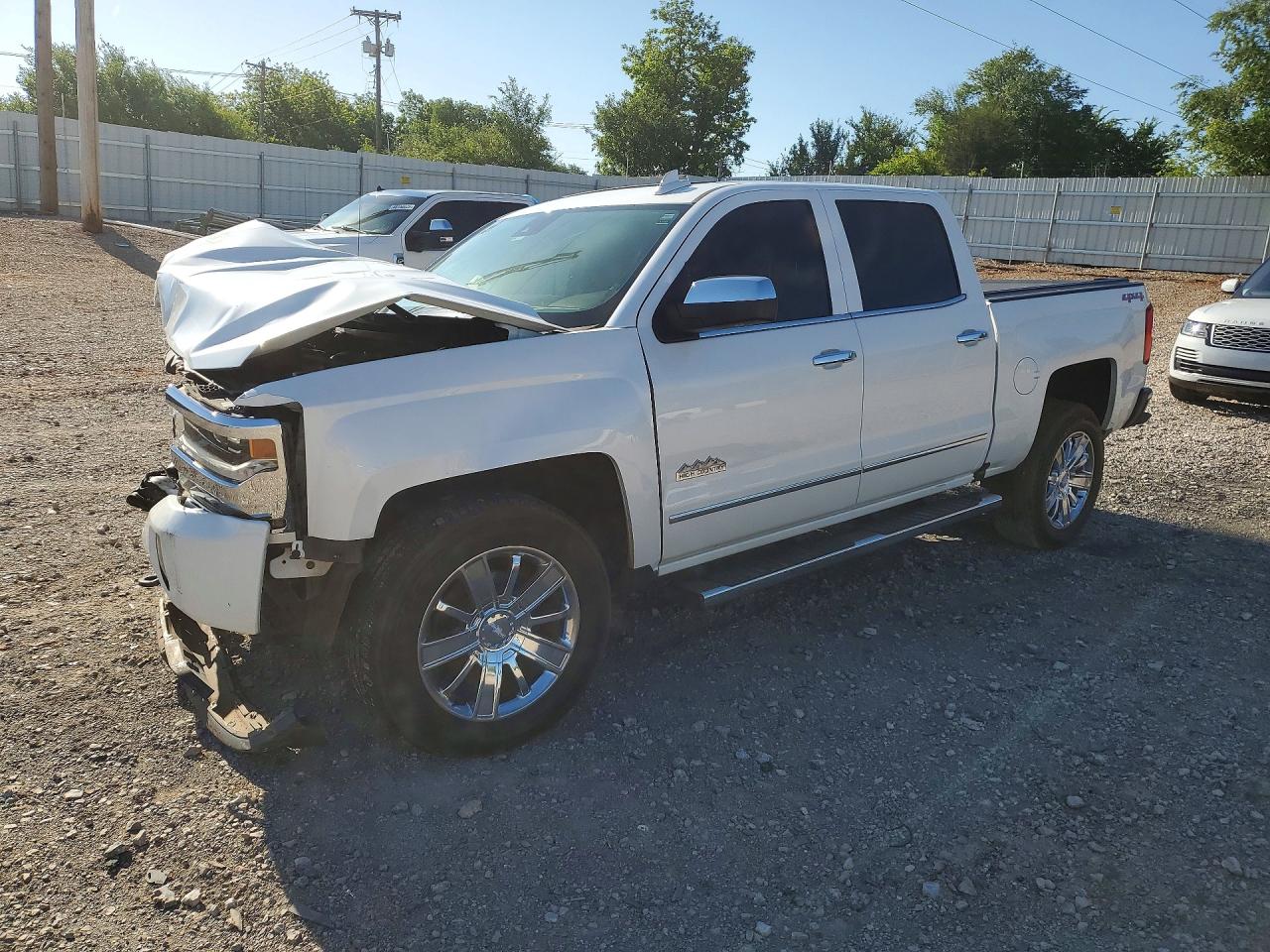 Salvage Chevrolet Silverado Image