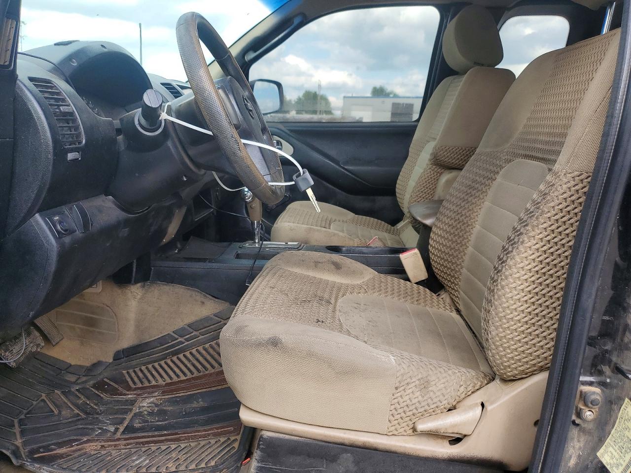 Nissan Frontier Se