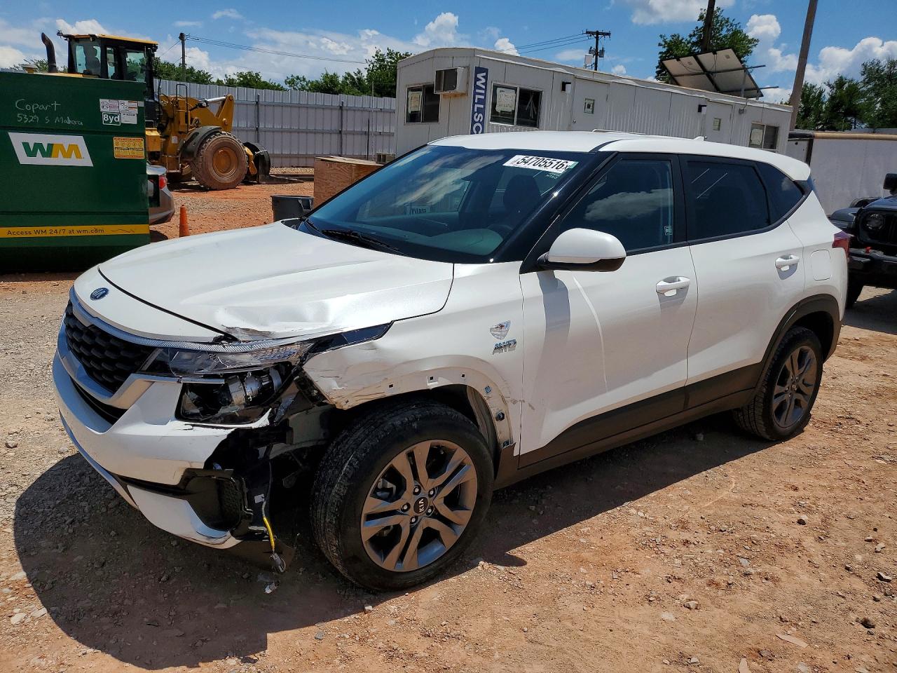 Salvage Kia Seltos Image