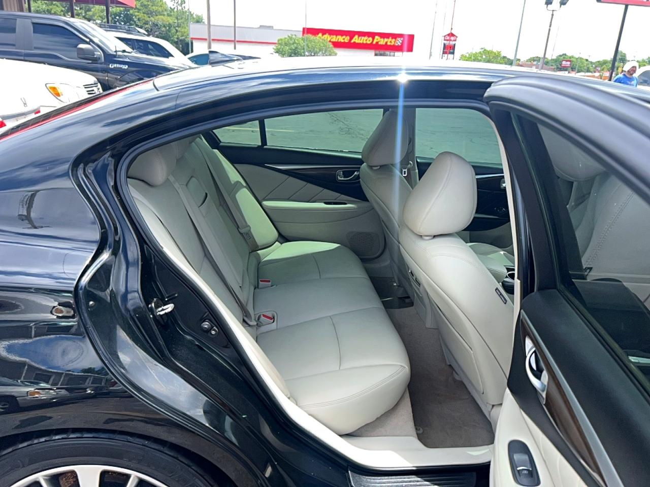 INFINITI Q50 3.0t L 3.0t Luxe