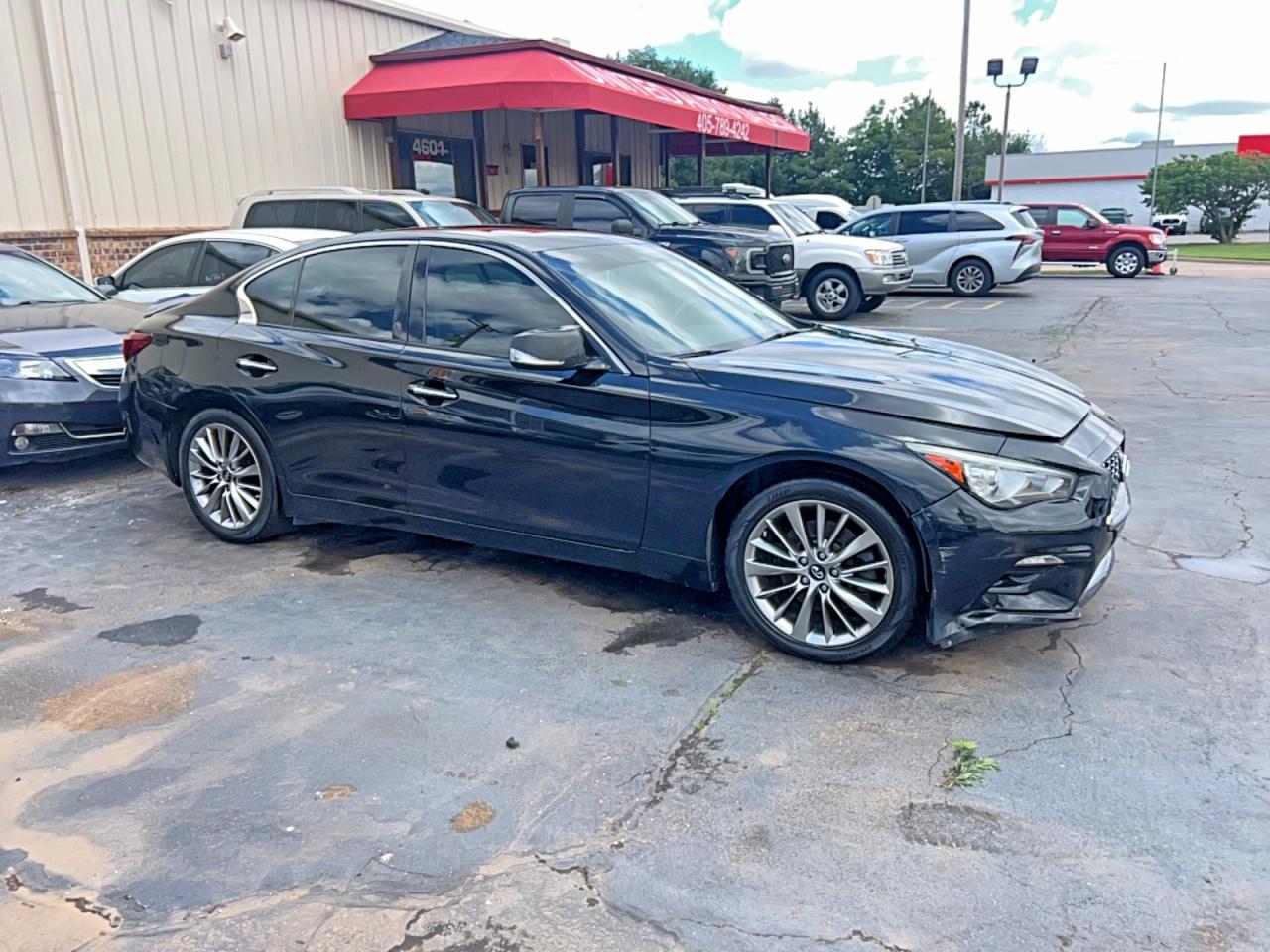 Salvage INFINITI Q50 Image