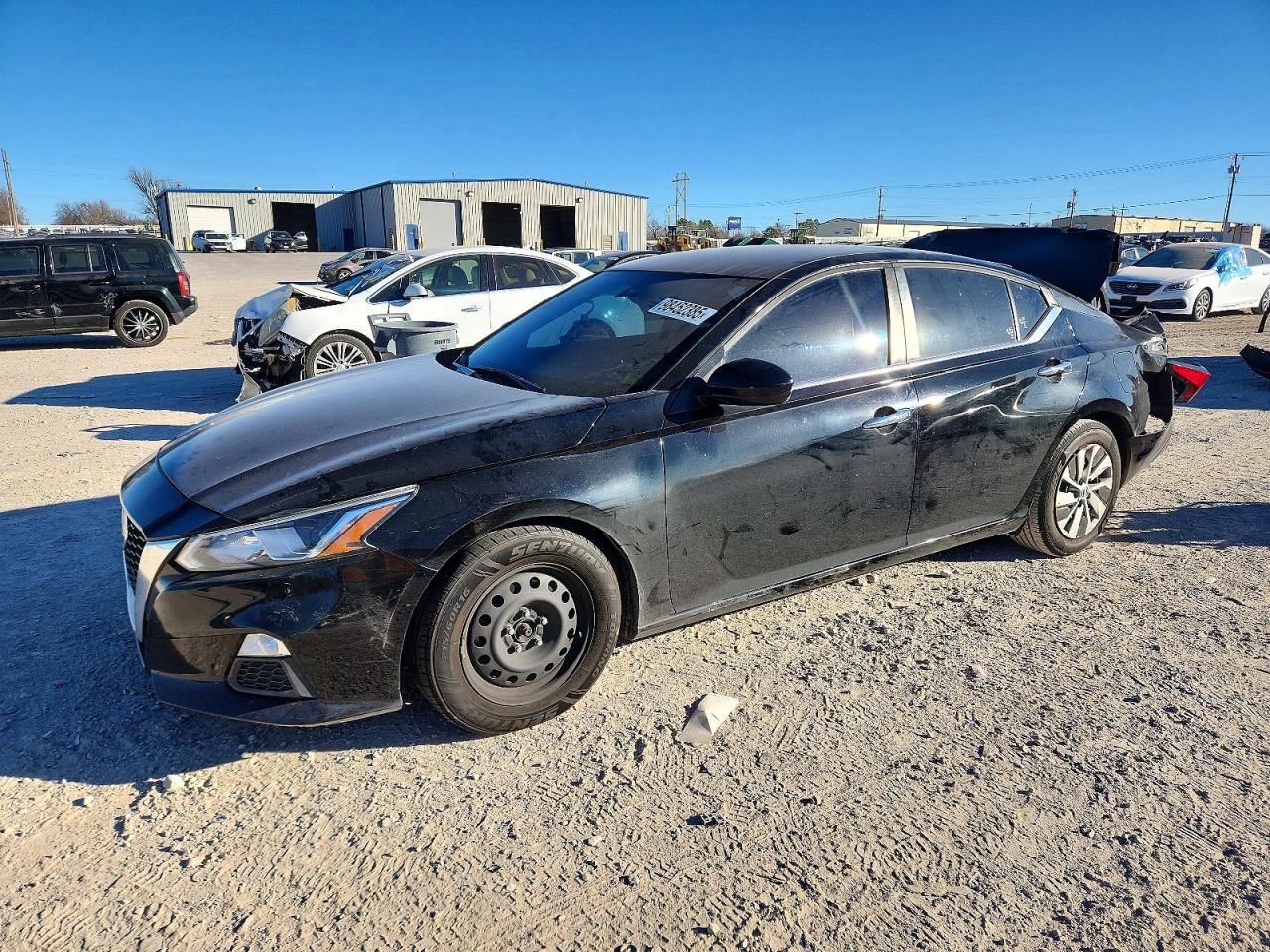 Salvage Nissan Altima Image
