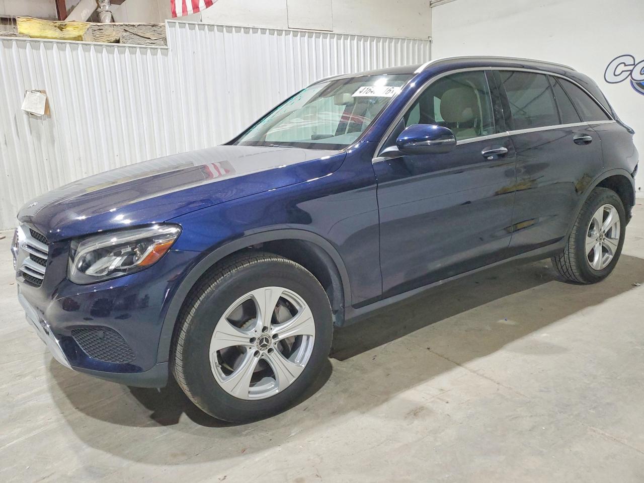 Salvage Mercedes-Benz GLC Image