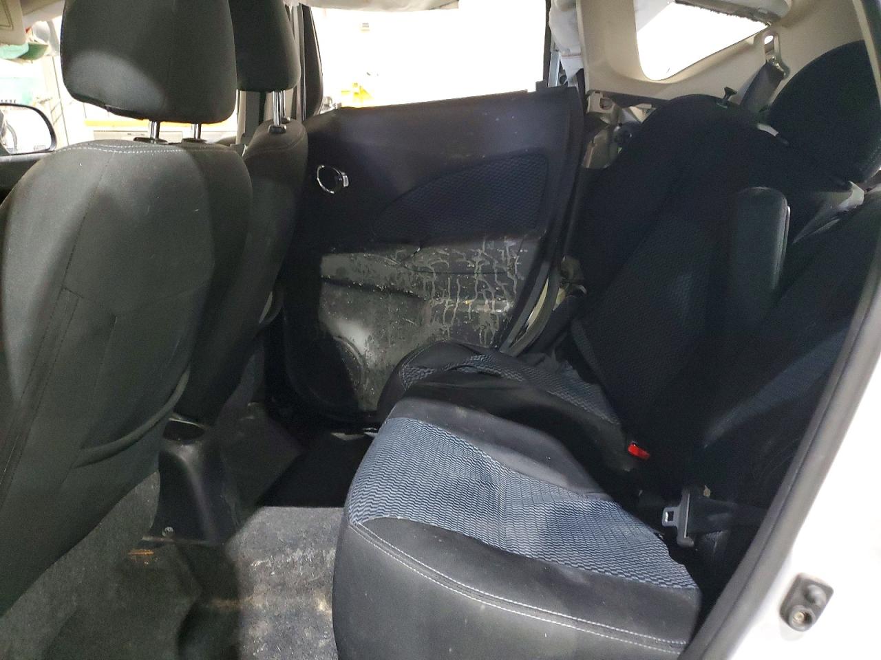 Nissan Versa Sv