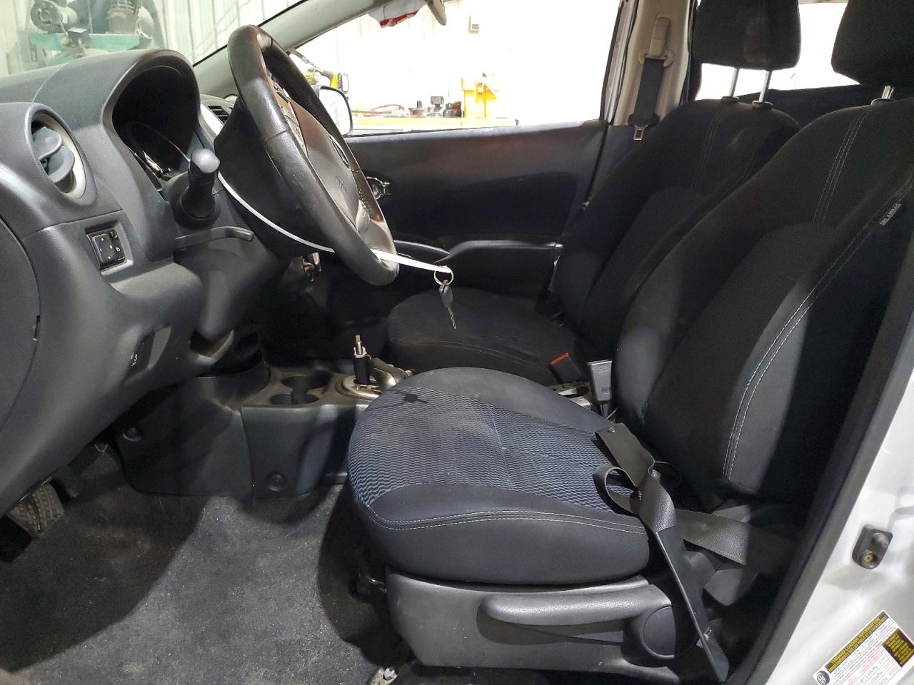 Nissan Versa Sv