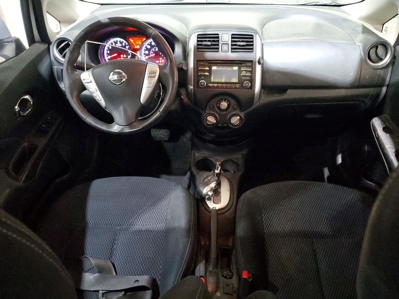 Nissan Versa Sv