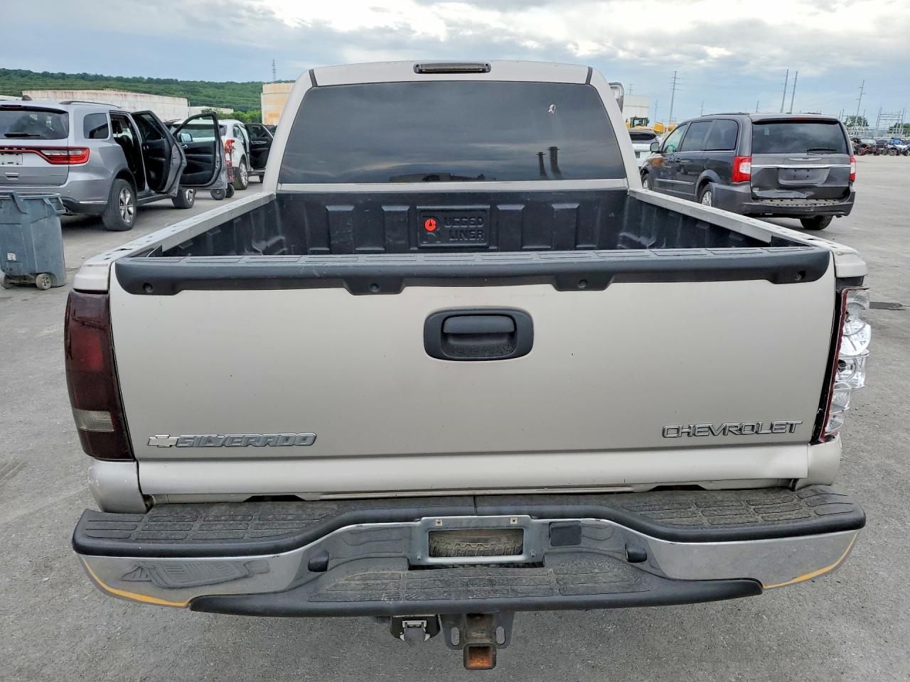 Chevrolet Silverado C1500