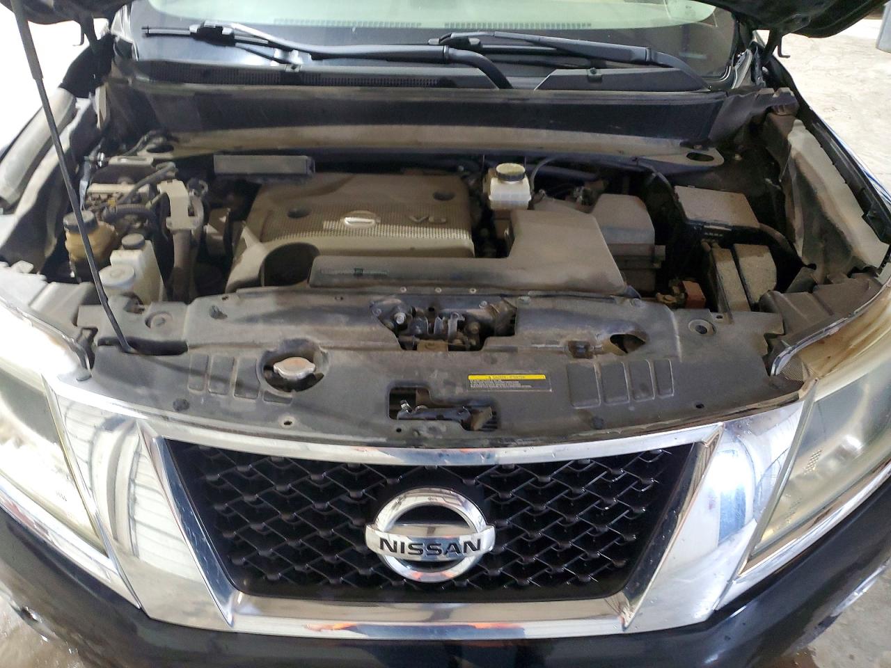 Nissan Pathfinder S