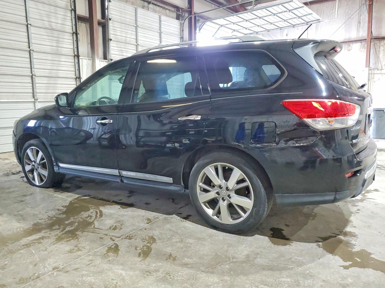 Nissan Pathfinder S