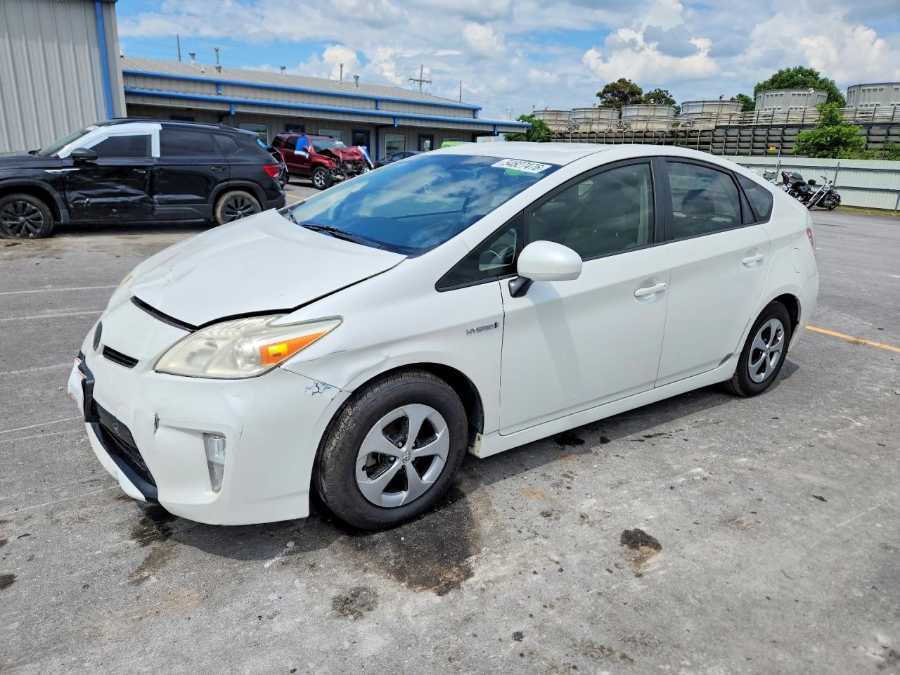 Salvage Toyota Prius Image