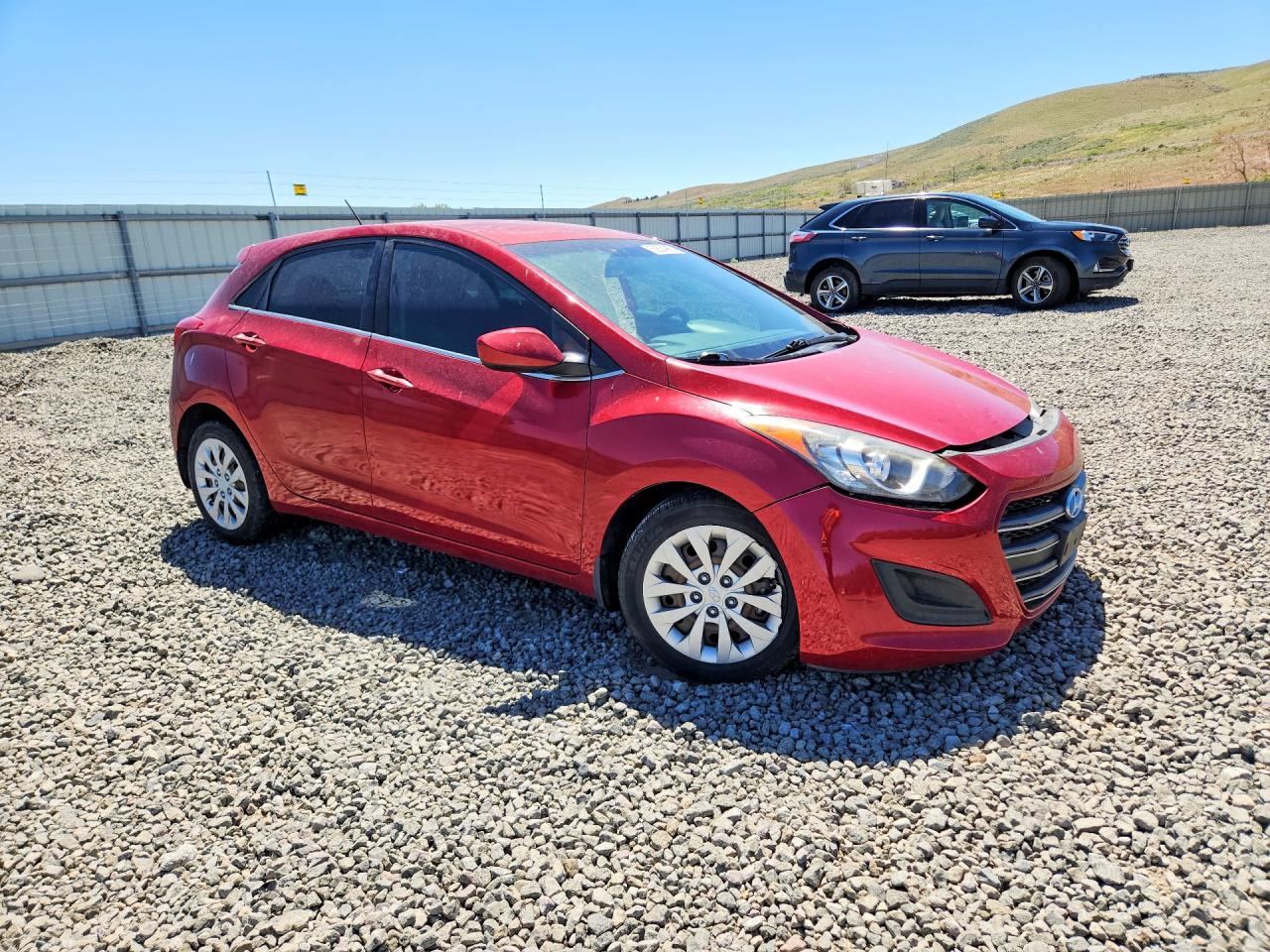 Hyundai ELANTRA Base