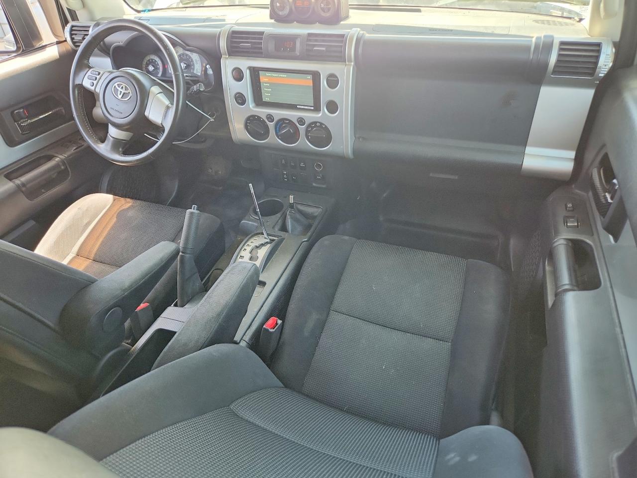 Toyota FJ Cruiser Base