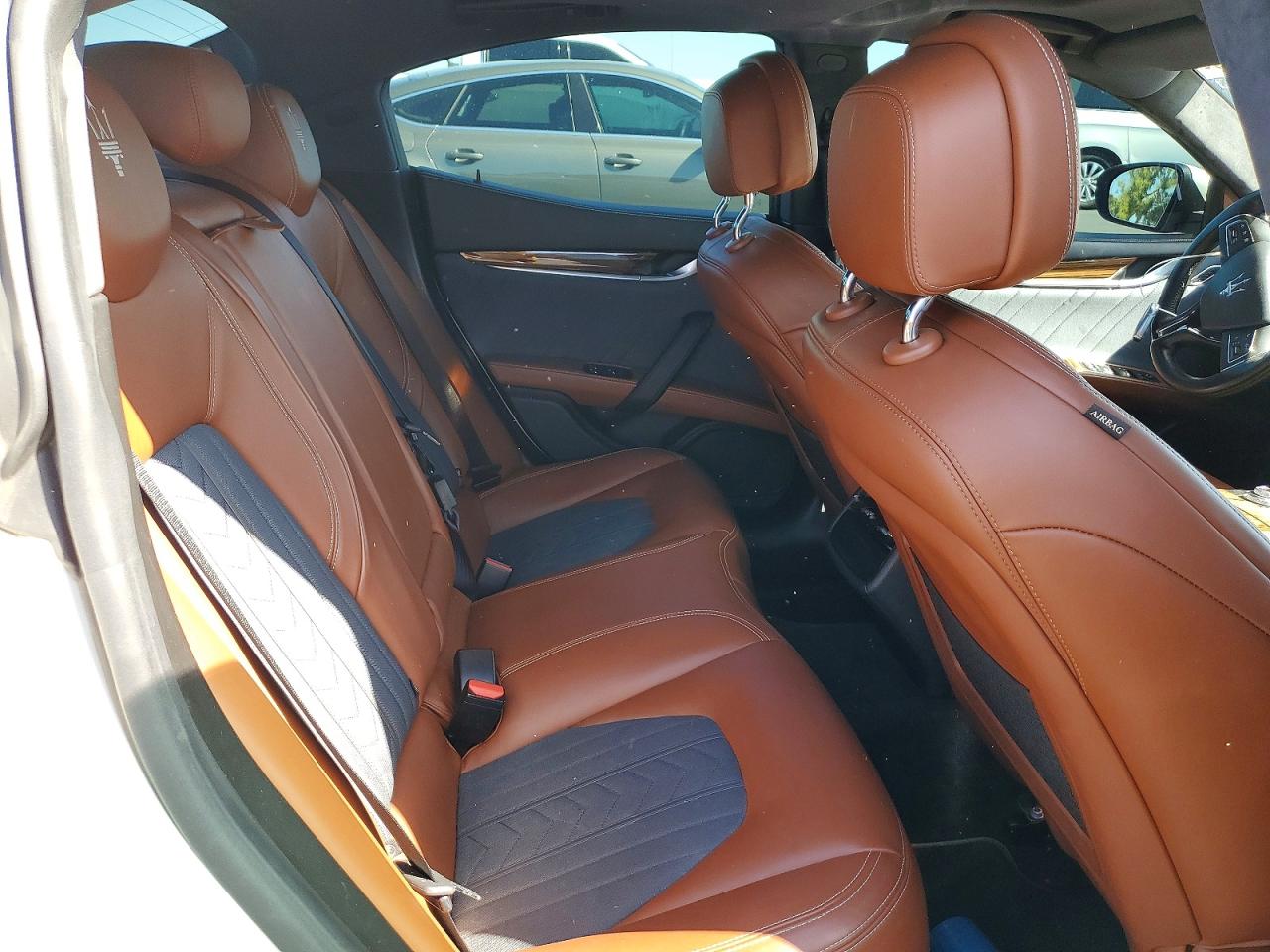 Maserati Ghibli Luxury