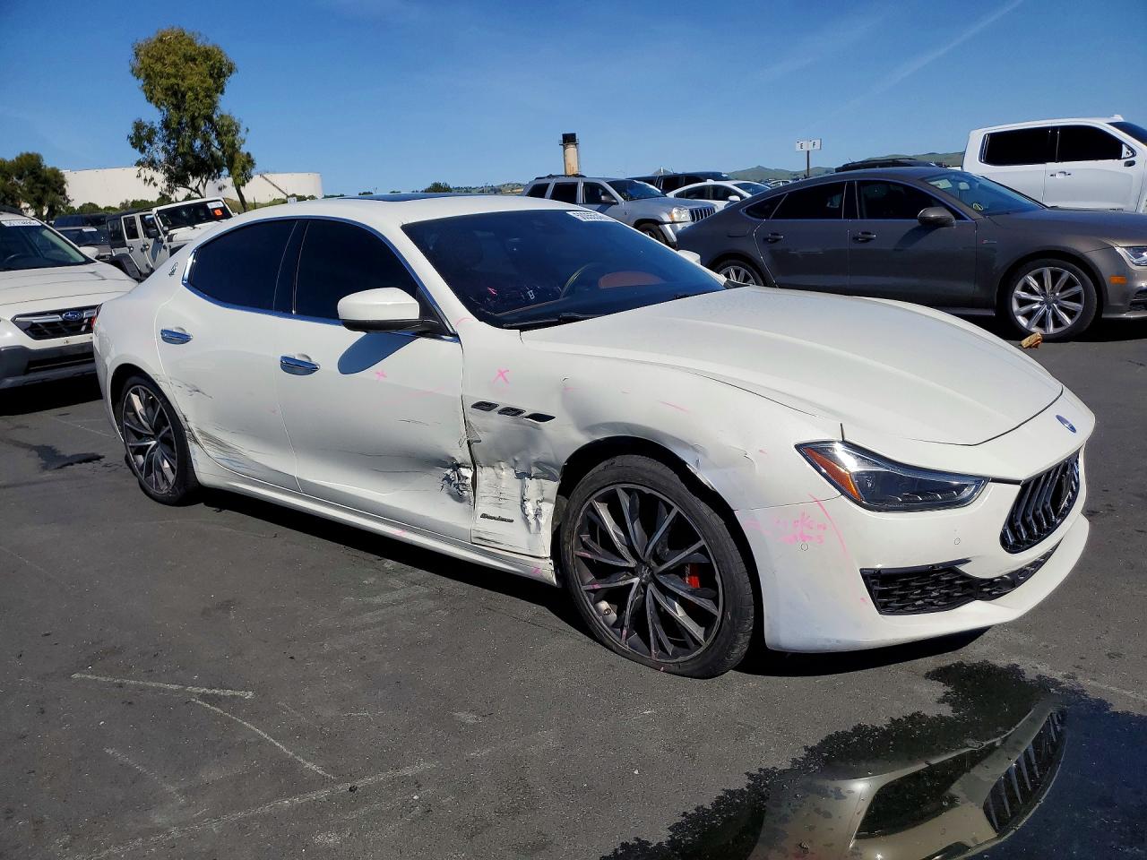 Maserati Ghibli Luxury