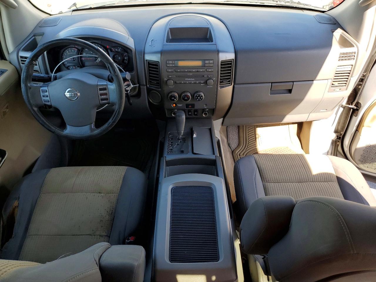 Nissan Titan Xe