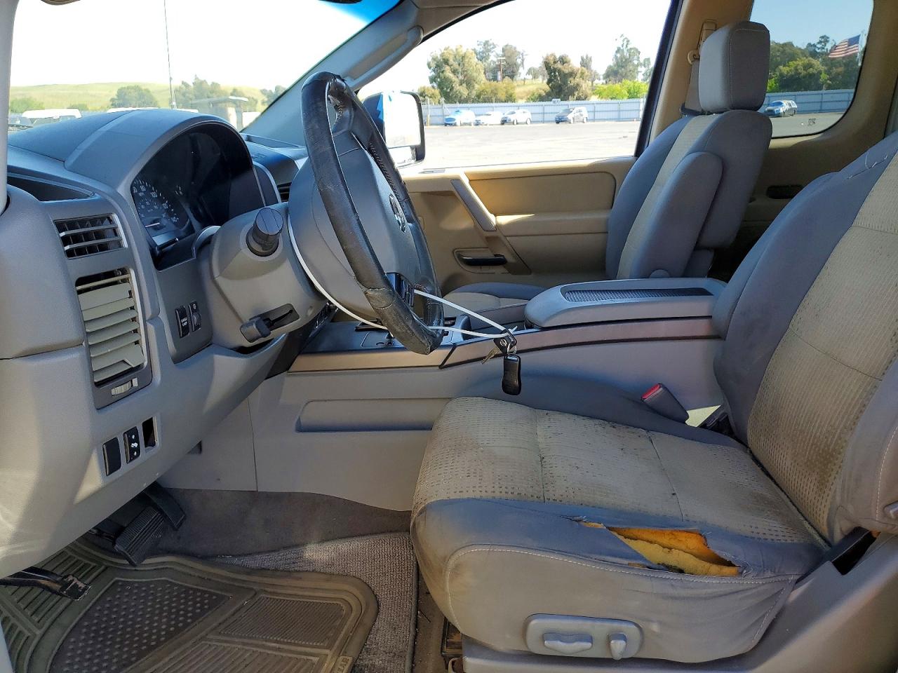 Nissan Titan Xe