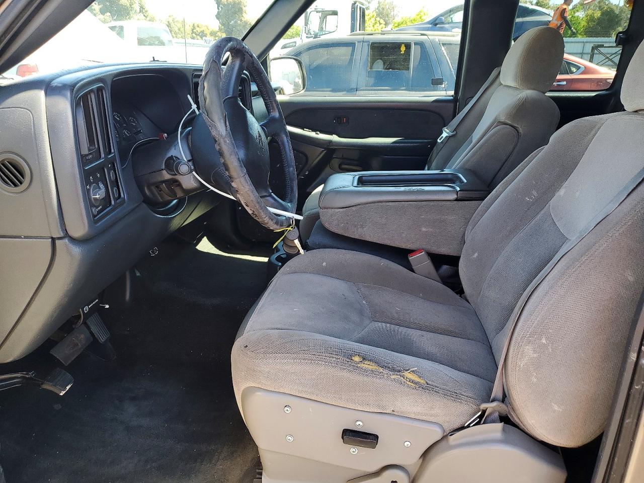 Chevrolet Silverado C1500