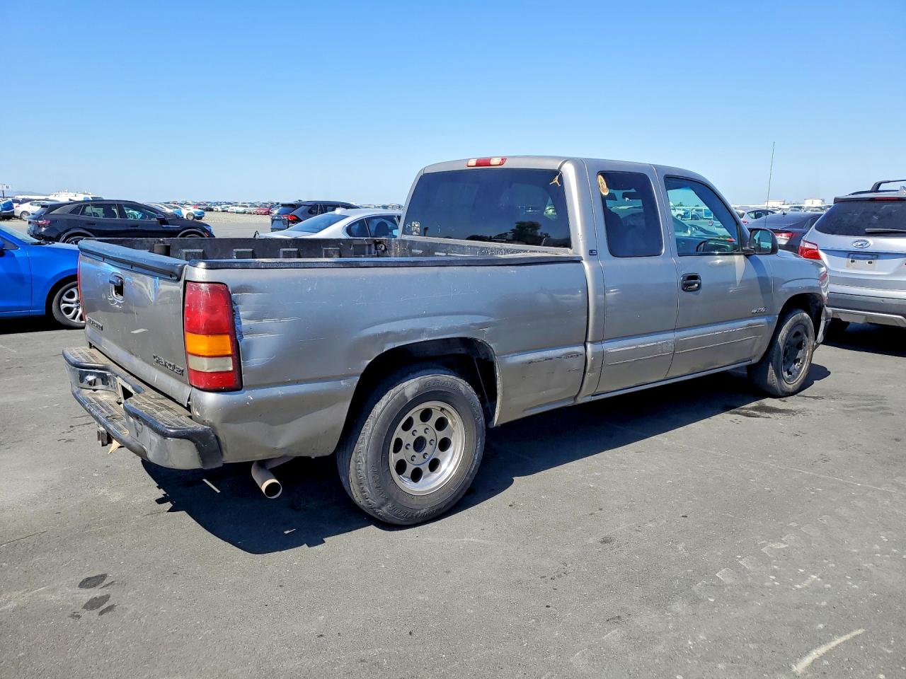 Chevrolet Silverado C1500