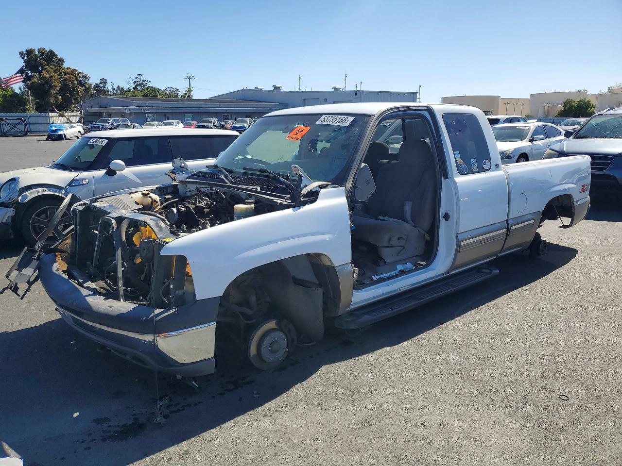 Salvage Chevrolet Silverado Image