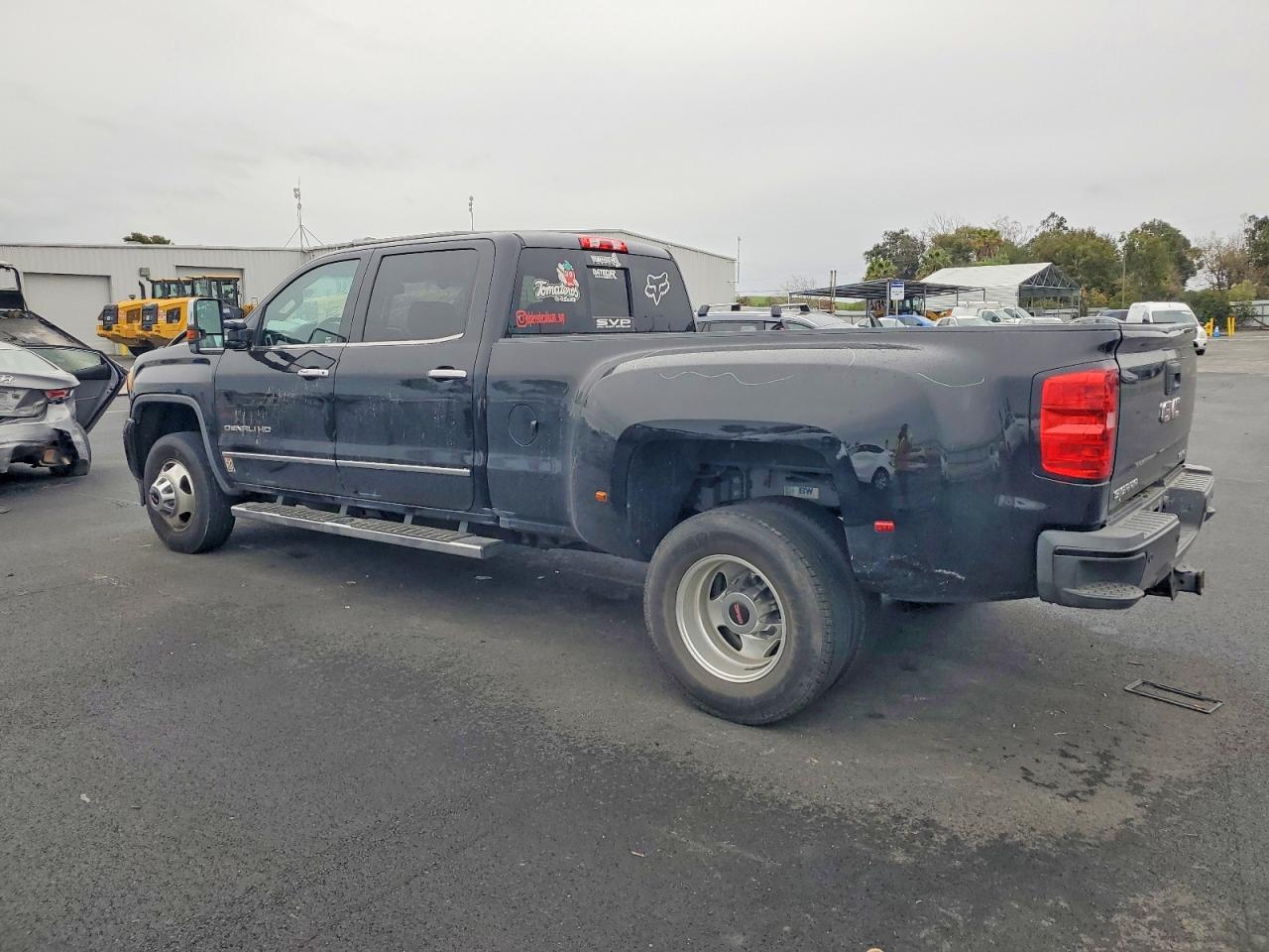 GMC Sierra K3500 Denali
