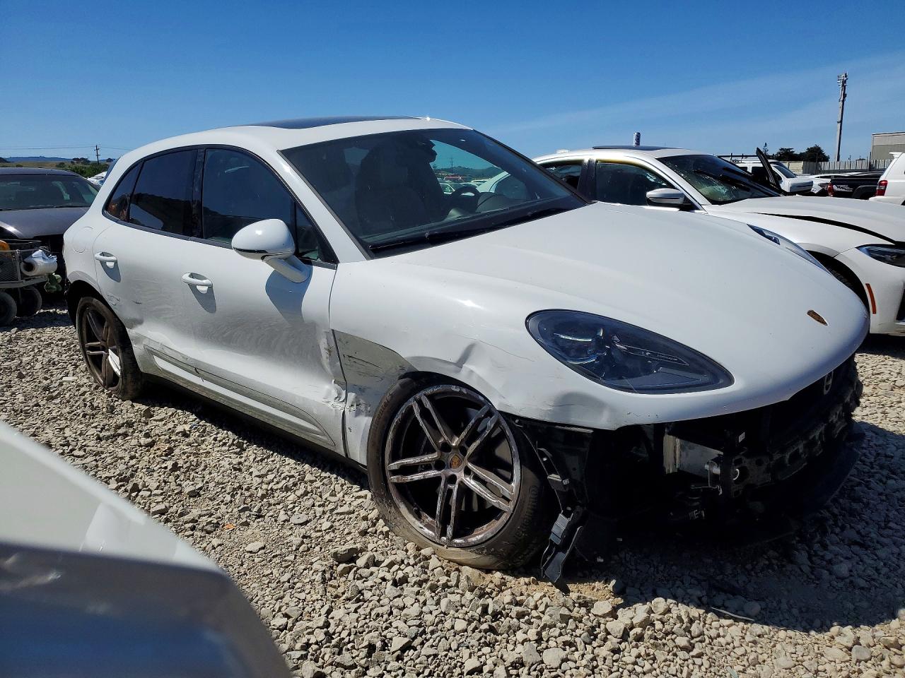 Porsche Macan Base