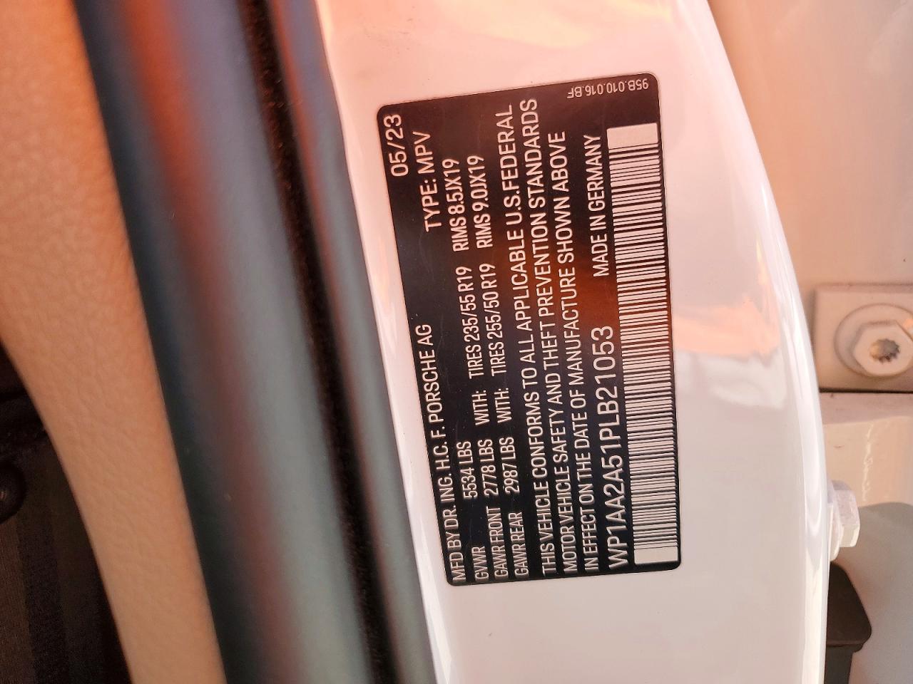 Porsche Macan Base