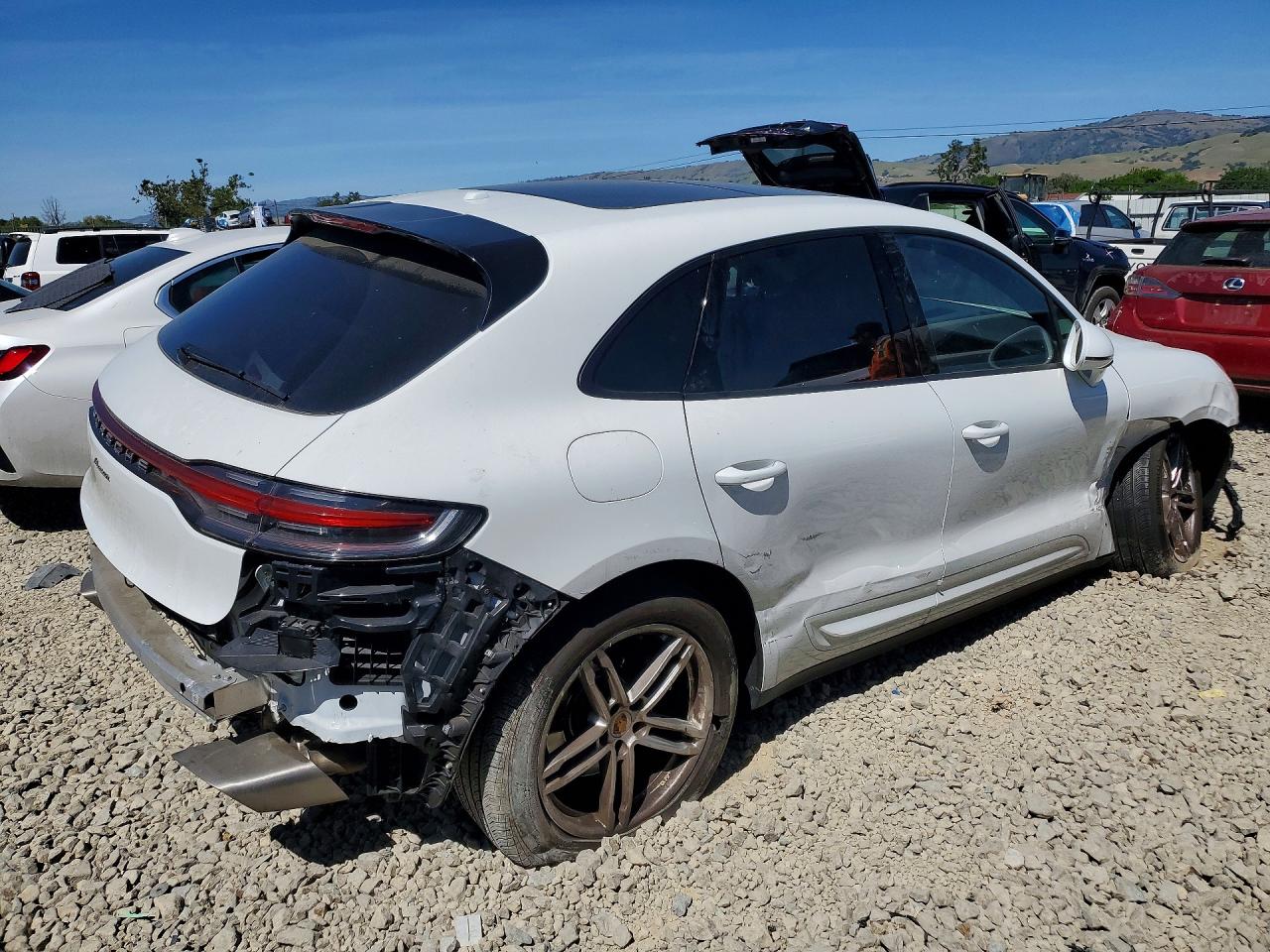 Porsche Macan Base