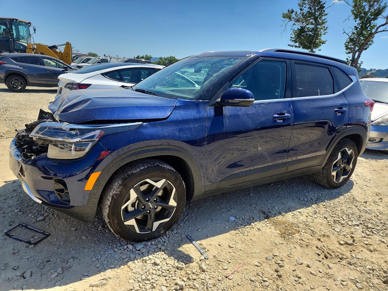 Salvage Kia Seltos Image
