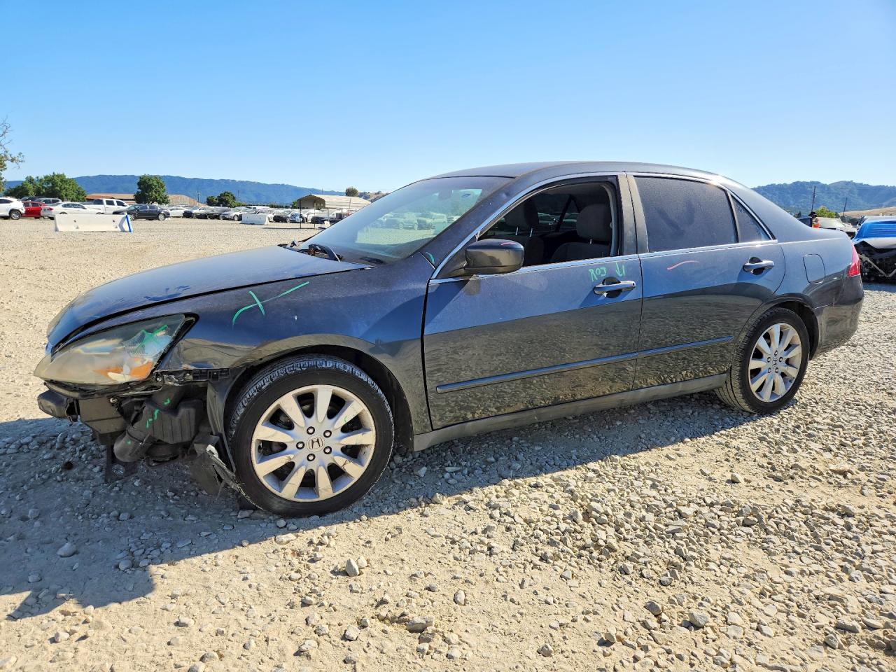 Salvage Honda Accord Image
