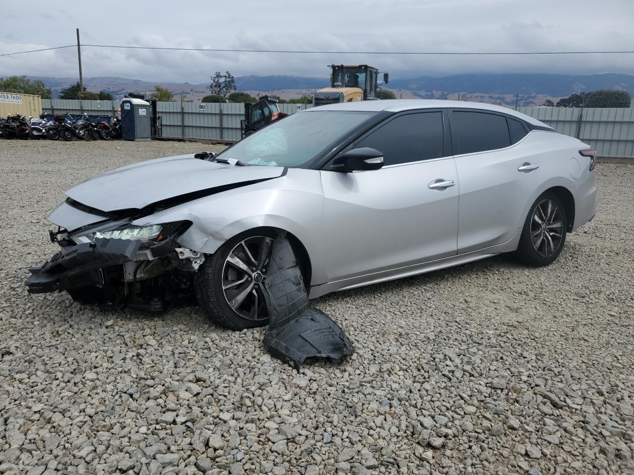 Salvage Nissan Maxima Image