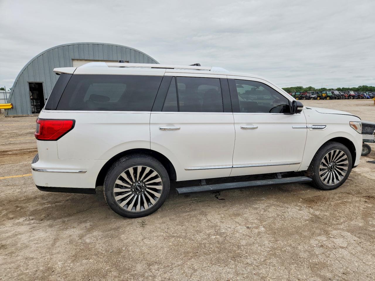 Lincoln Navigator Reserve