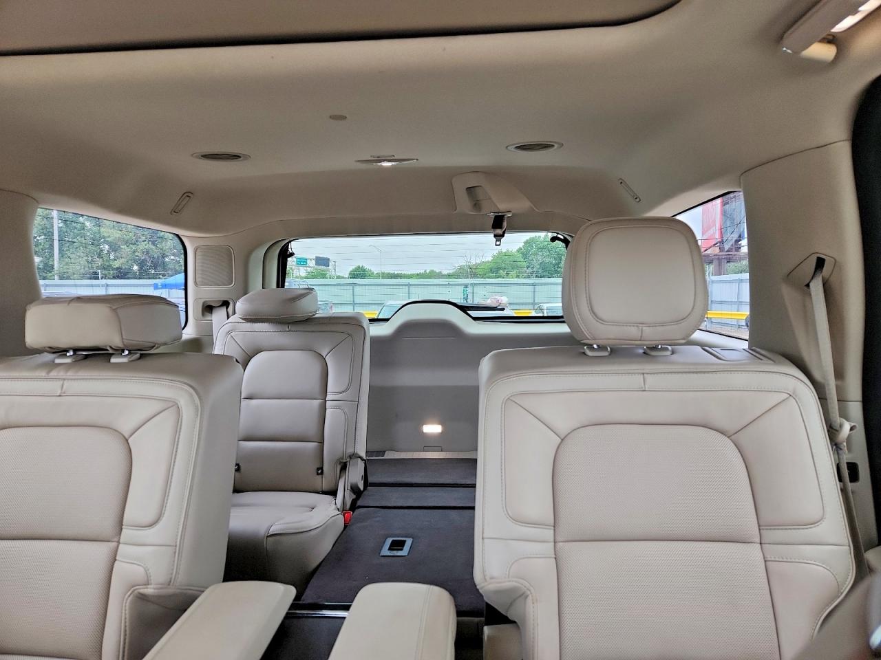 Lincoln Navigator Reserve