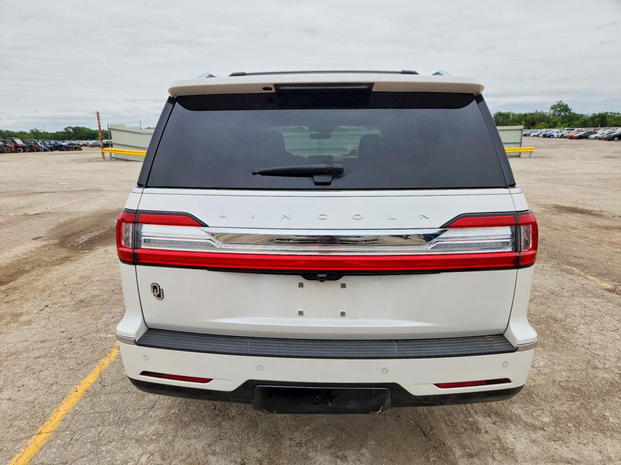 Lincoln Navigator Reserve