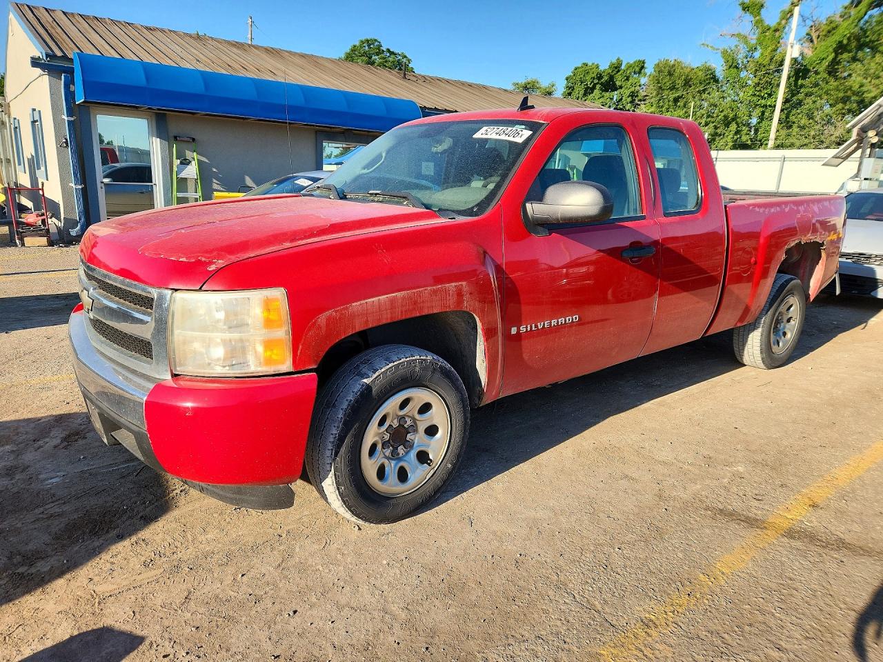 Salvage Chevrolet Silverado Image
