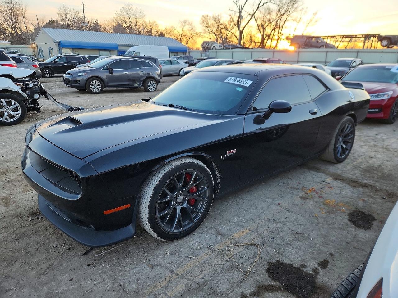 Salvage Dodge Challenger Image