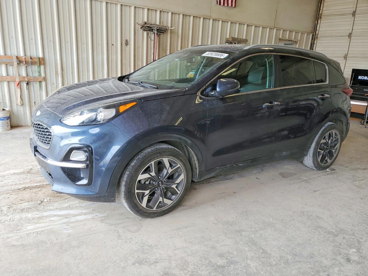 Salvage Kia Sportage Image