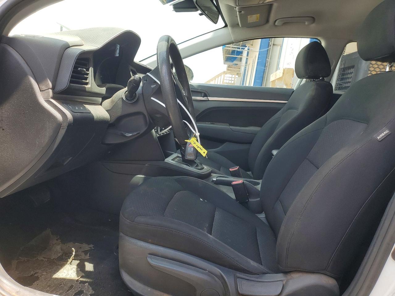 Hyundai ELANTRA Sel
