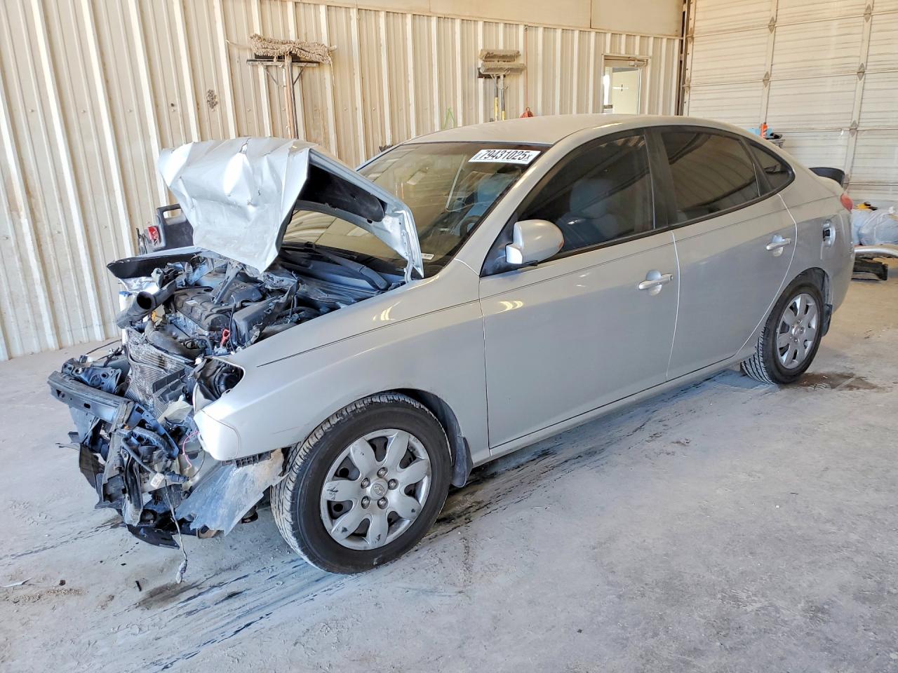 Salvage Hyundai ELANTRA Image
