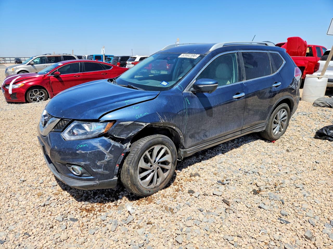 Salvage Nissan Rogue Image