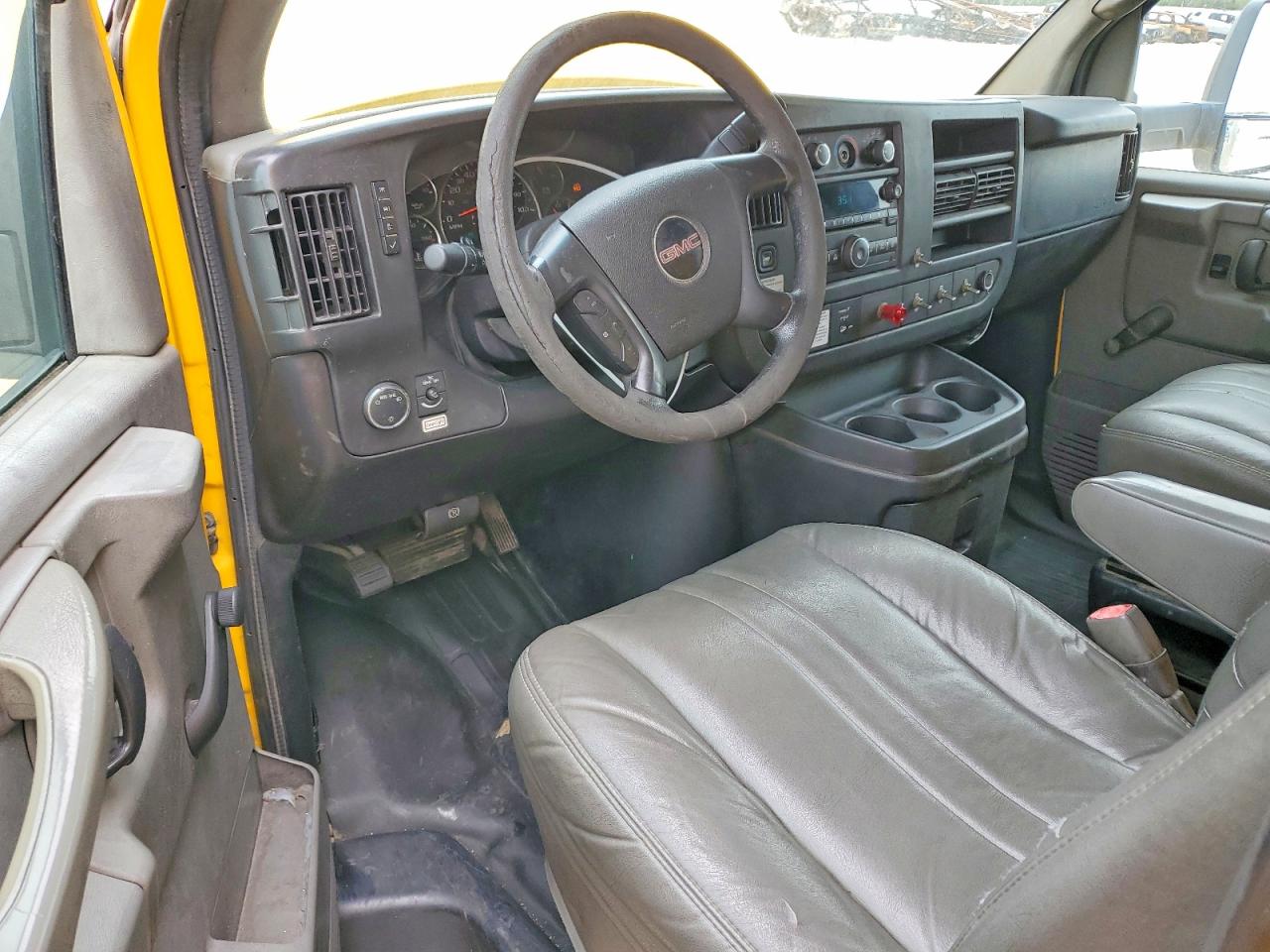 GMC Savana