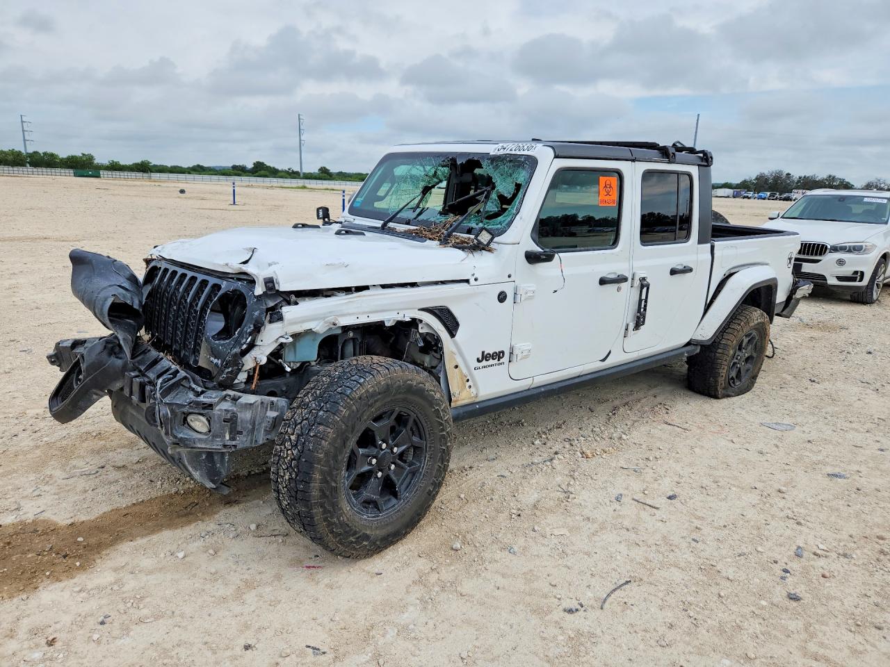 Salvage Jeep Gladiator Image
