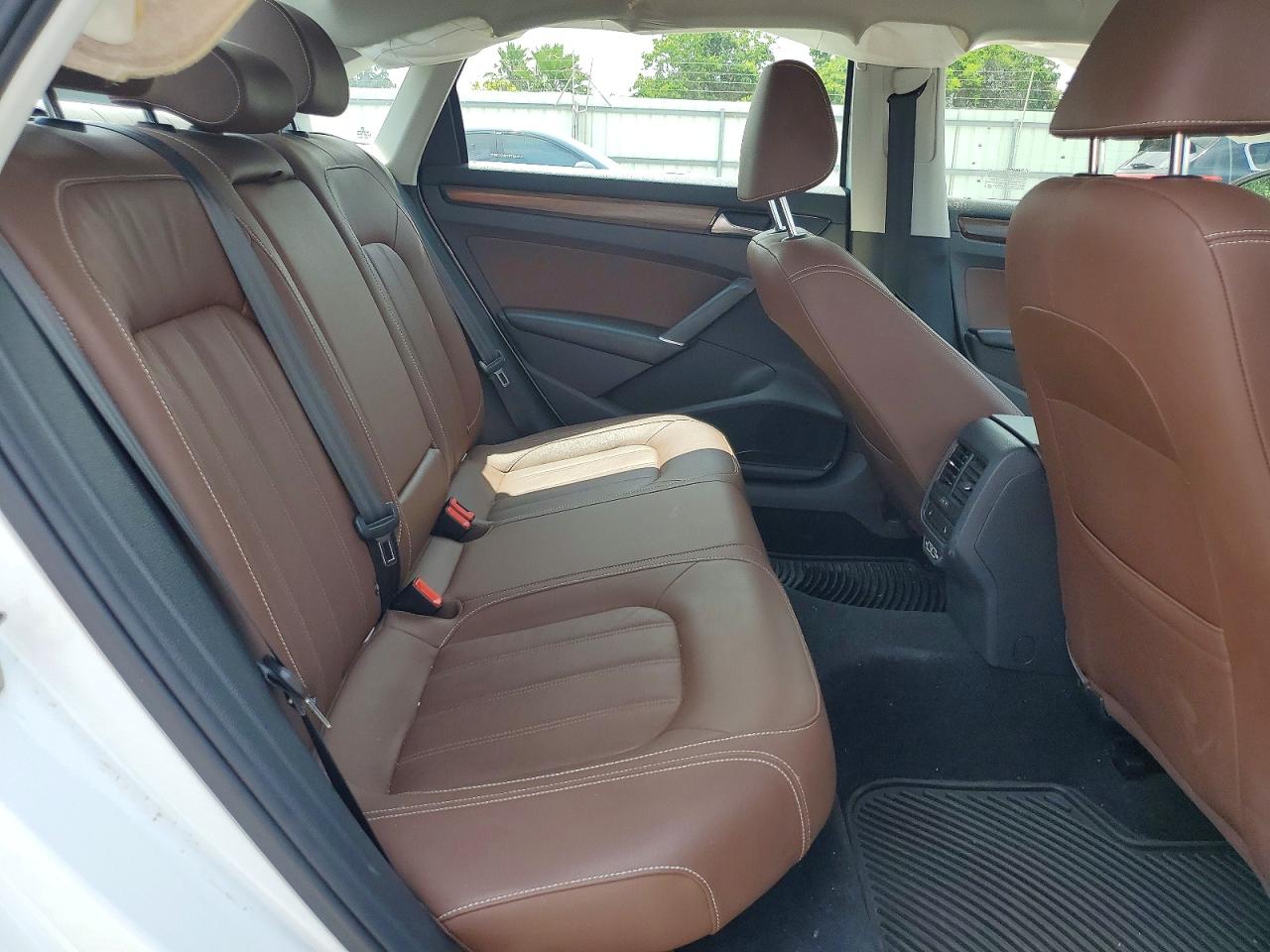Volkswagen Passat Limited Edition