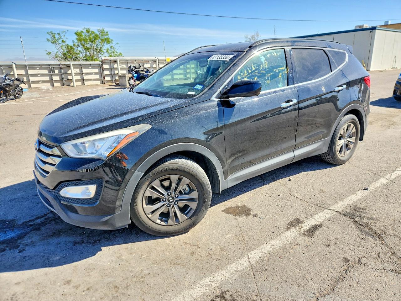 Salvage Hyundai SANTA FE Image