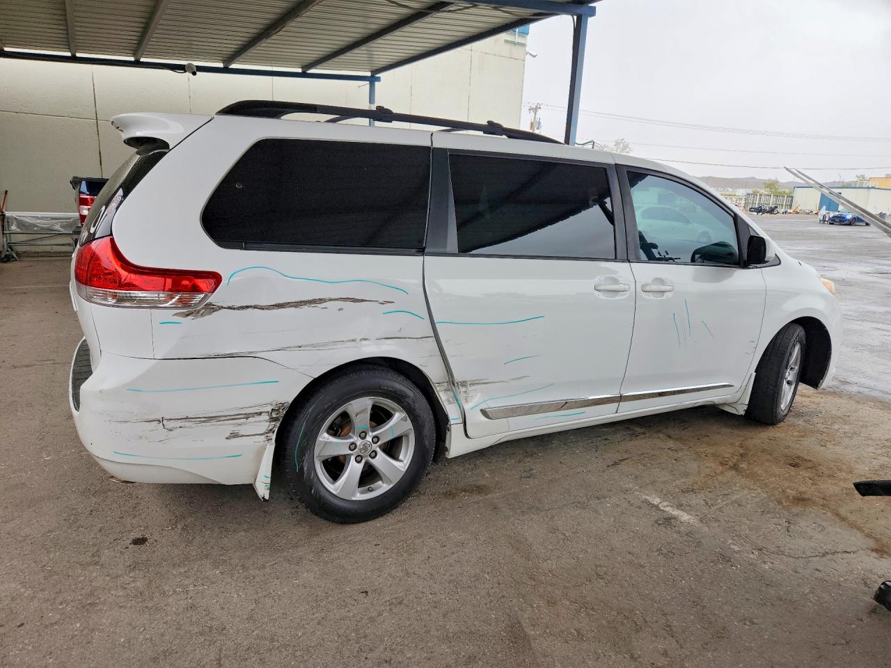 Toyota Sienna Le