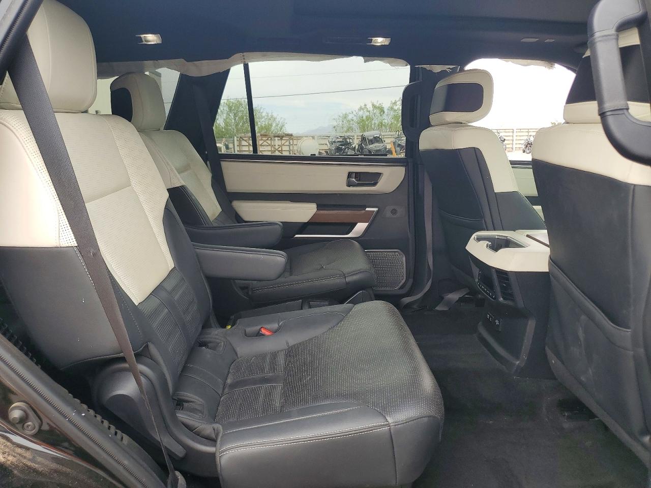 Toyota Sequoia Capstone