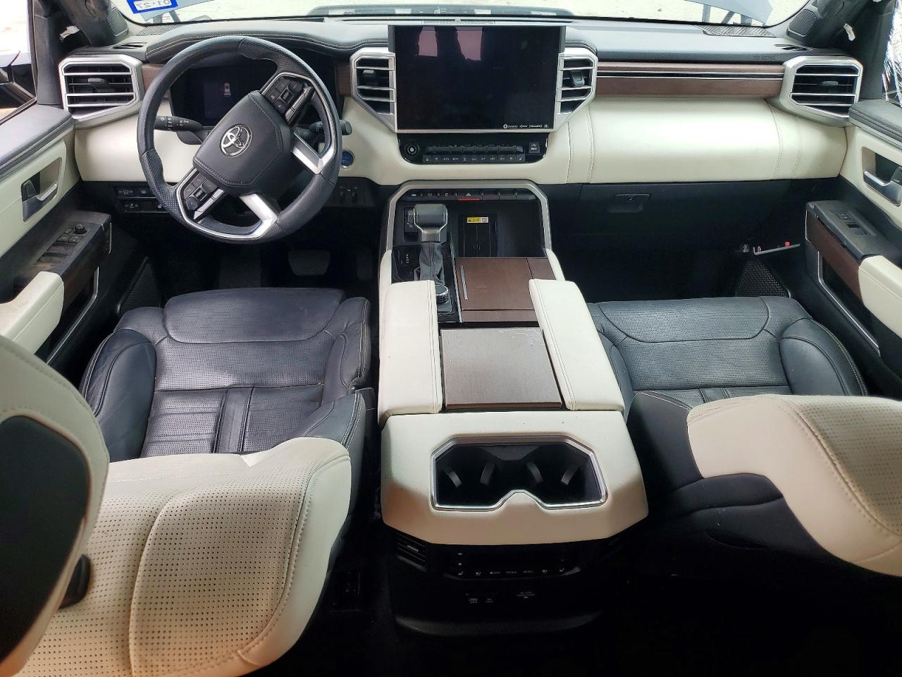 Toyota Sequoia Capstone