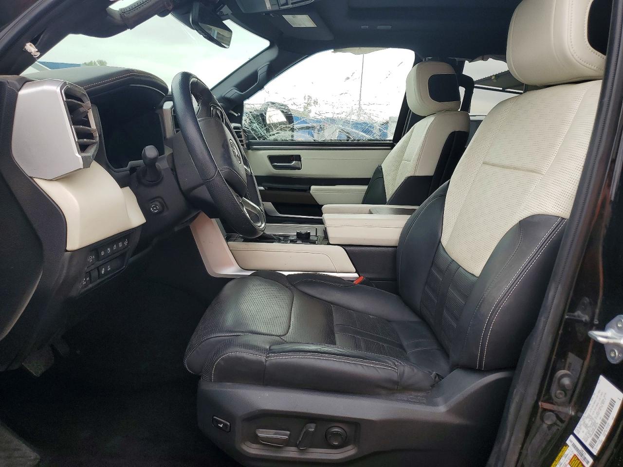 Toyota Sequoia Capstone