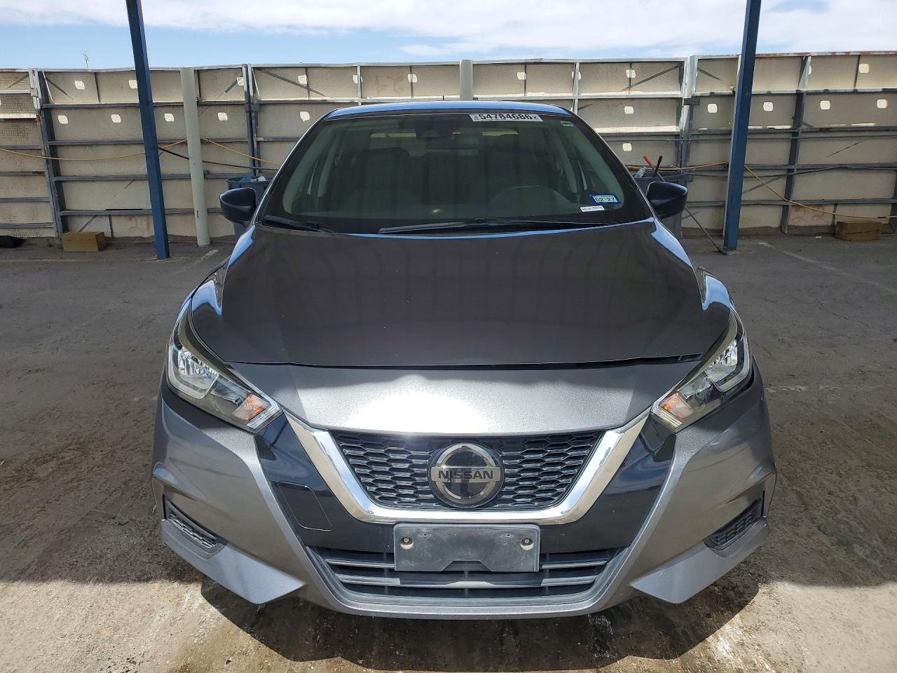 Nissan Versa S