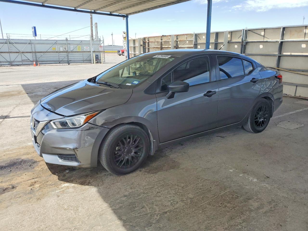 Salvage Nissan Versa Image
